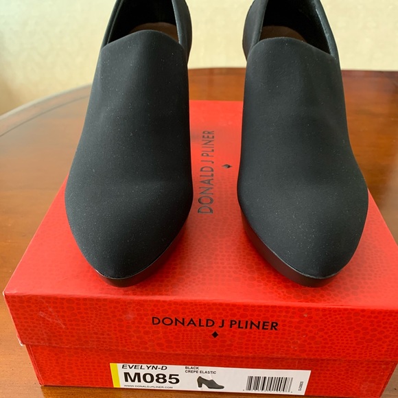 Donald J Pliner Booties/Pumps - Picture 1 of 7
